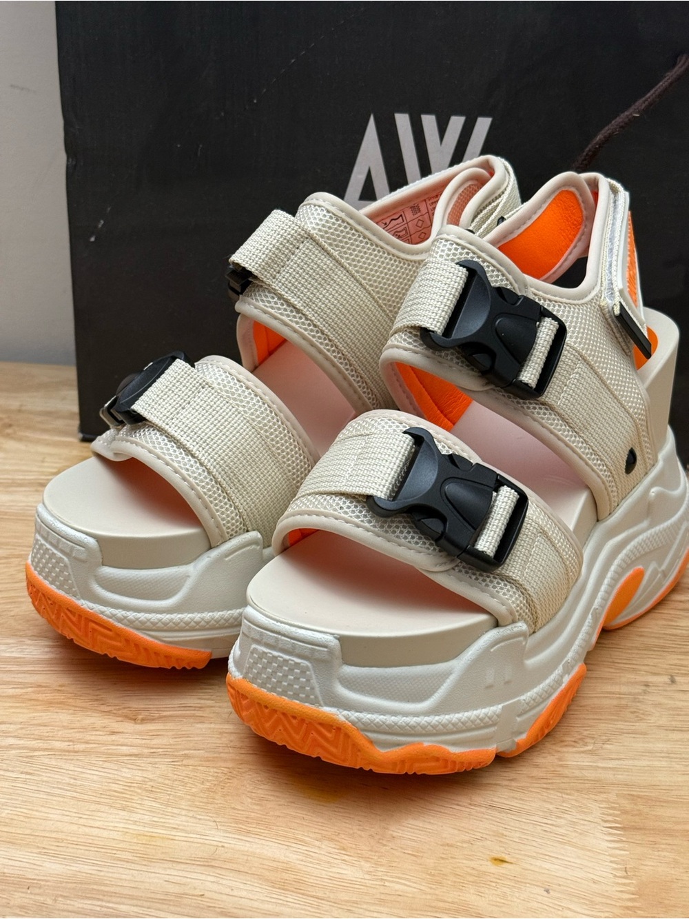Anthony Wang Platform Party Festival Sandals cream/orange size 7 NIB